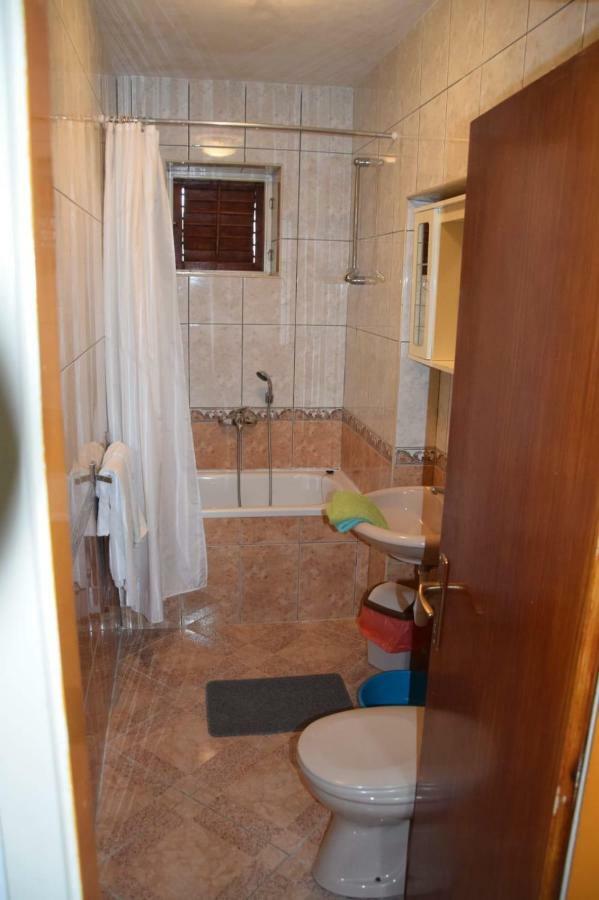 Apartman Linda Baška Voda Dış mekan fotoğraf