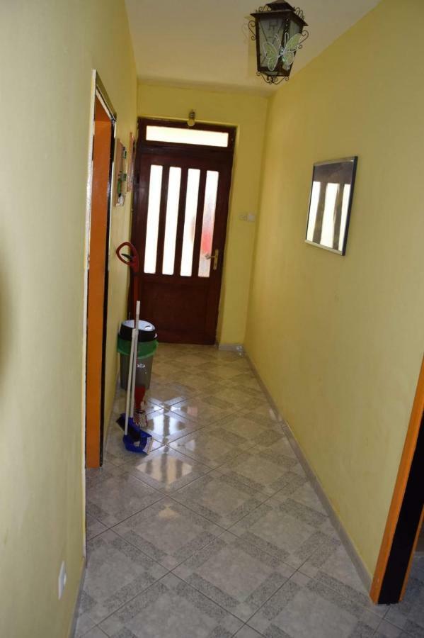 Apartman Linda Baška Voda Dış mekan fotoğraf